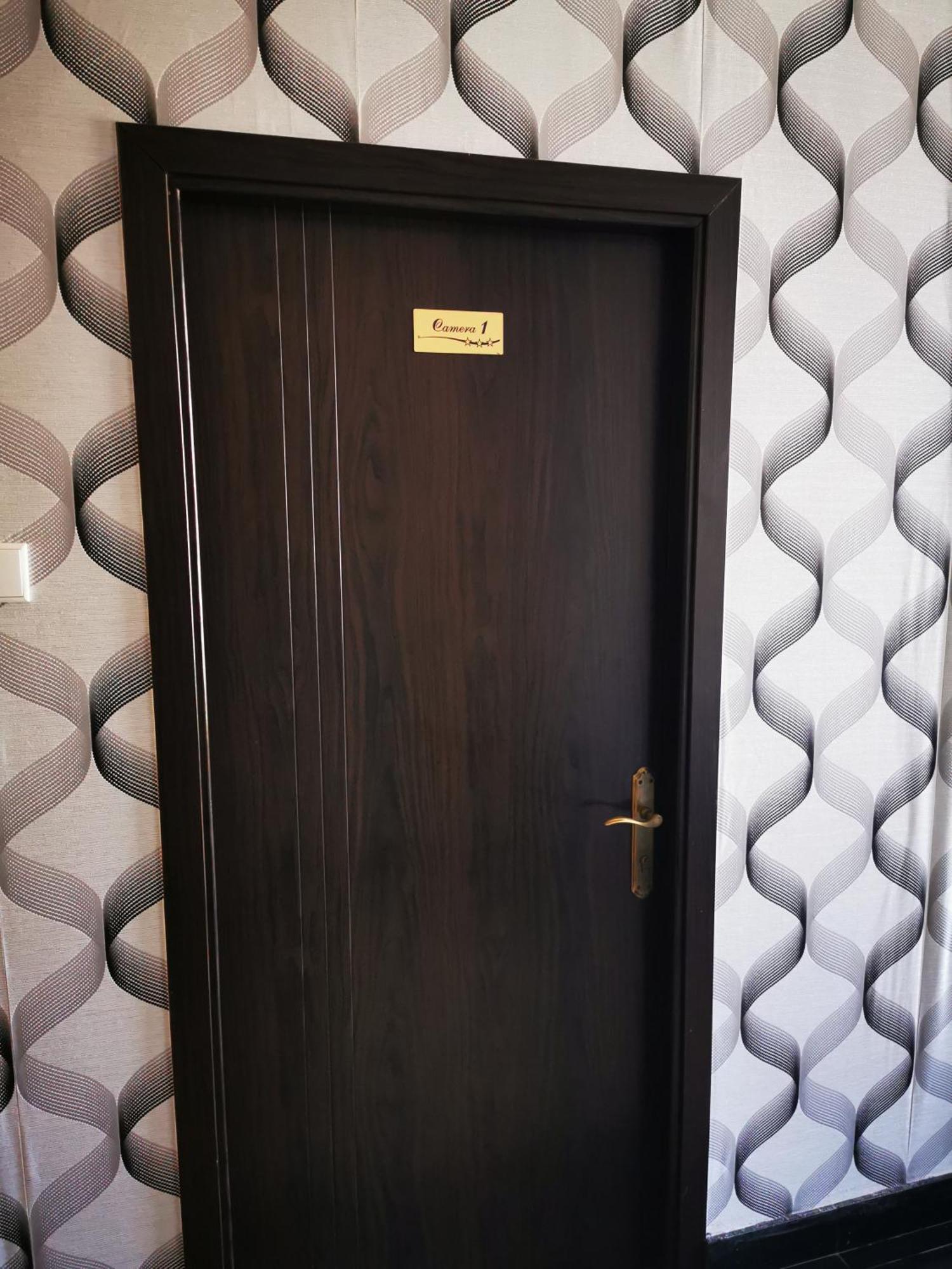 Caransebeş Casa Simescu IIホステル エクステリア 写真