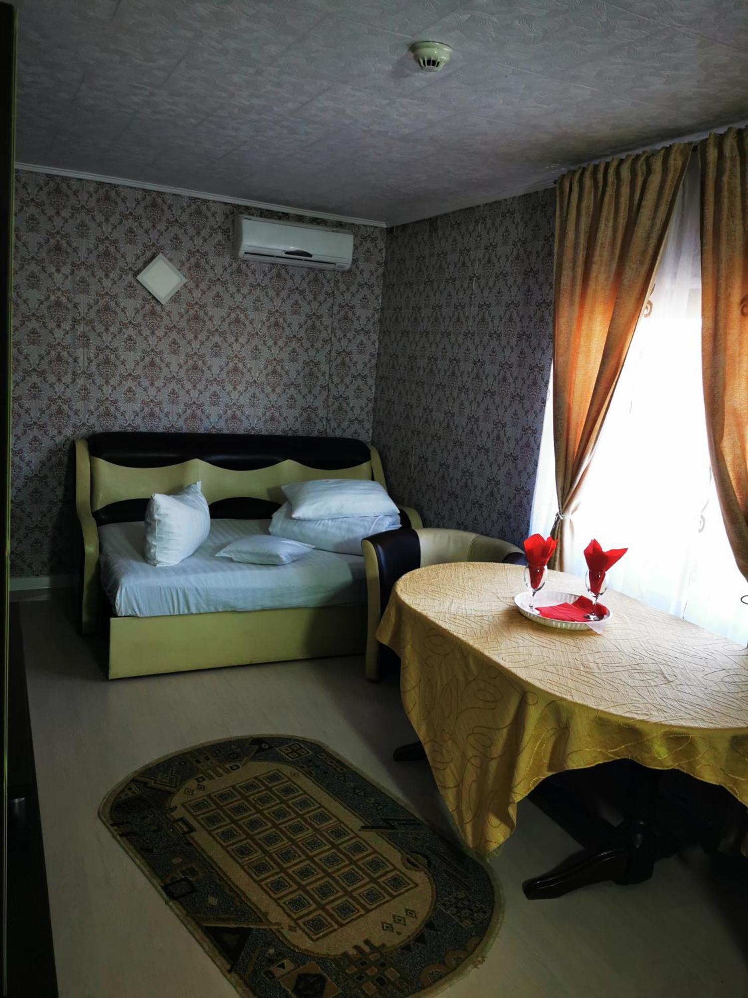 Caransebeş Casa Simescu IIホステル エクステリア 写真